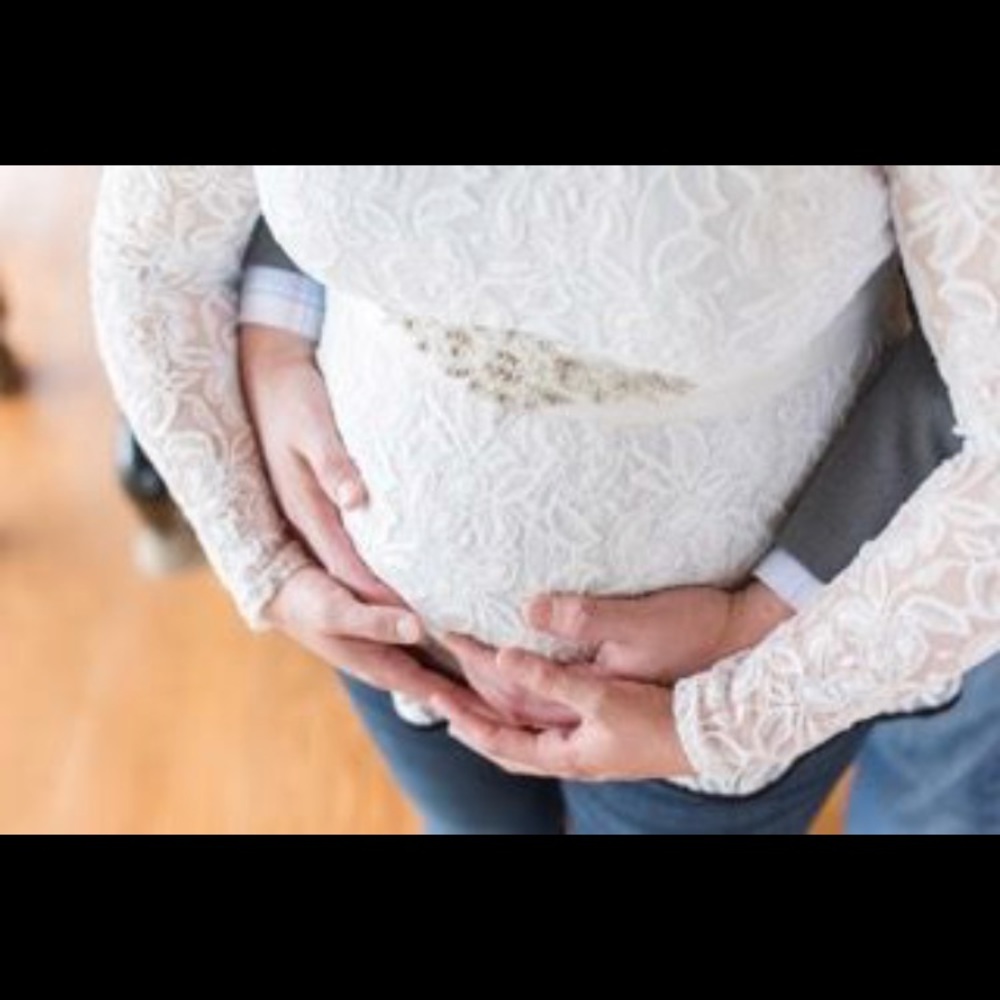 Lace Maternity Top - A Pea in the Pod